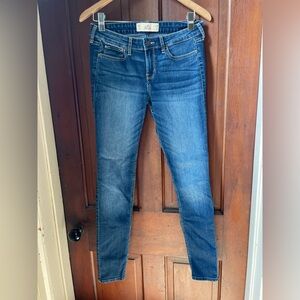 Hollister women's size 7 regular super skinny jeans